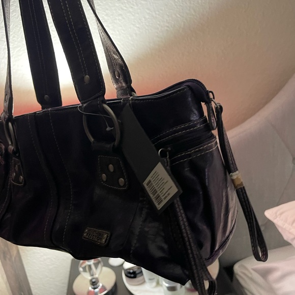 Kenneth Cole - Picture 2 of 6